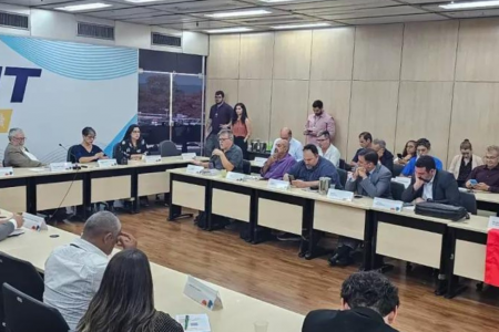 Sindicato repudia continuidade da política de congelamento salarial, diante da ausência de proposta do governo